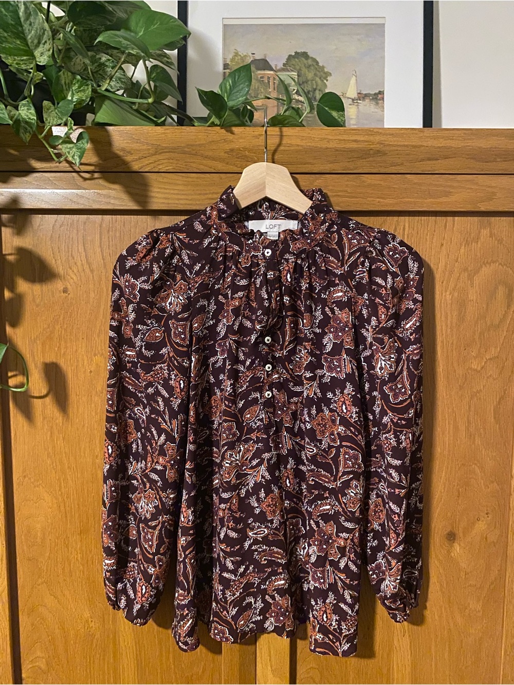 LOFT Women's Maroon Floral Ruffle-Neck Button Blouse